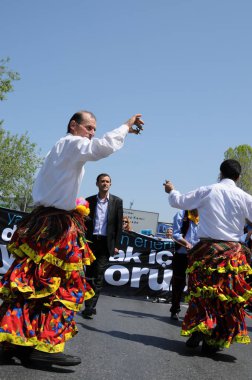 25 Nisan 2010 İstanbulturkey.Protestocular hidroelektrik santrallerine karşı mücadele ediyor.