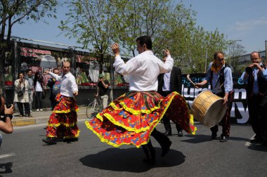 25 Nisan 2010 İstanbulturkey.Protestocular hidroelektrik santrallerine karşı mücadele ediyor.