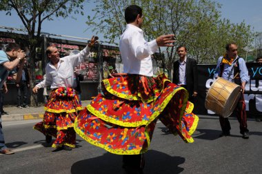 25 Nisan 2010 İstanbulturkey.Protestocular hidroelektrik santrallerine karşı mücadele ediyor.
