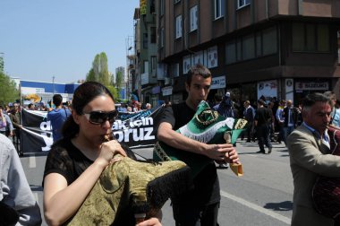 25 Nisan 2010 İstanbulturkey.Protestocular hidroelektrik santrallerine karşı mücadele ediyor.