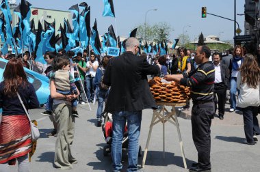 25 Nisan 2010 İstanbulturkey.Protestocular hidroelektrik santrallerine karşı mücadele ediyor.