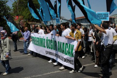 25 Nisan 2010 İstanbulturkey.Protestocular hidroelektrik santrallerine karşı mücadele ediyor.