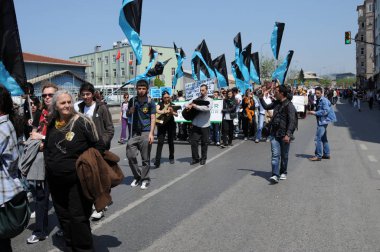 25 Nisan 2010 İstanbulturkey.Protestocular hidroelektrik santrallerine karşı mücadele ediyor.