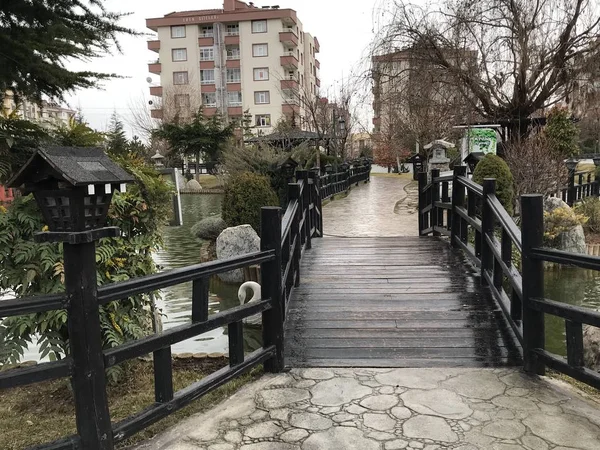 Kyoto Park Japanase Konya Büyükşehir Belediyesi 4000 Metrekarelik Gölette Taş — Stok fotoğraf