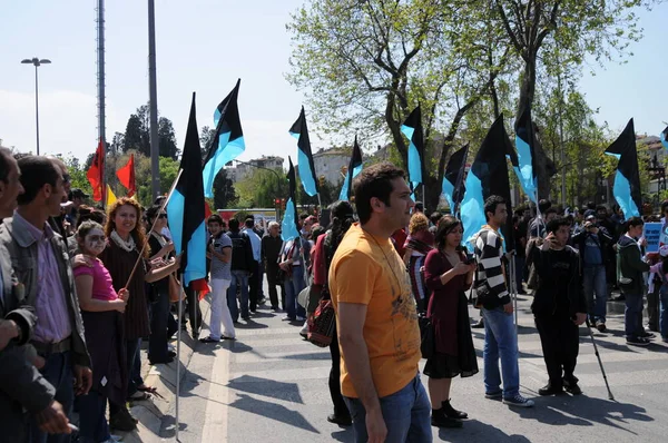 April 2010 Istanbulturkey Demonstranten Worstelen Tegen Waterkrachtcentrales — Stockfoto