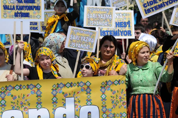 Nisan 2010 Stanbulturkey Protestocular Hidroelektrik Santrallerine Karşı Mücadele Ediyor — Stok fotoğraf