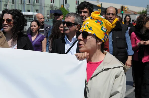 April 2010 Istanbulturkey Demonstranten Worstelen Tegen Waterkrachtcentrales — Stockfoto