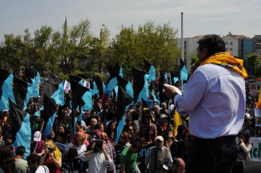 25 Nisan 2010 İstanbulturkey.Protestocular hidroelektrik santrallerine karşı mücadele ediyor.