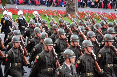 29 Ekim 2009 İstanbul.Türkiye her yıl 29 Ekim'de Cumhuriyet Bayramı'nı veya Cumhuriyet Bayramı'nı kutluyor. Bu gün, Türkiye'nin bağımsızlığının ilanının yıldönümü.