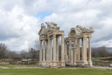 Türkiye'deki Afrodisias harabeleri ülkenin en iyi yerlerinden biri olmalı. Aşk antik kentinde, nasıl olduğunu ruhu hissedebilirsiniz.
