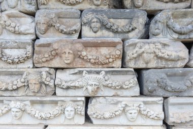 Türkiye'deki Afrodisias harabeleri ülkenin en iyi yerlerinden biri olmalı. Aşk antik kentinde, nasıl olduğunu ruhu hissedebilirsiniz.