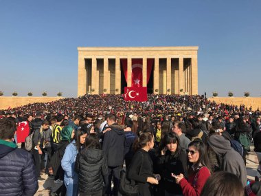 10 Kasım 2017 Ankara Türkiye. Türkiye'nin ilk Cumhurbaşkanı ve Kurucusu Mustafa Kemal Atatrk'ın türbesi.Her 10. Kasım binlerce insan ona saygı için mozolesini ziyaret etti.