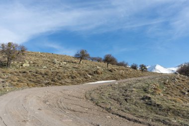 Antik Degle Karaman.Karada yerlerde merkezi ilinde bir köy, köy birçok erken Hıristiyan kalıntıları vardır. Roma'nın Lycaonia eyaletindeki Barata antik kentinin bulunduğu bölgede yer almaktadır.