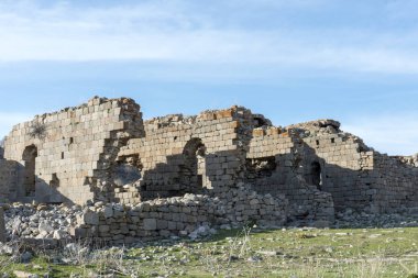 Antik Degle Karaman.Karada yerlerde merkezi ilinde bir köy, köy birçok erken Hıristiyan kalıntıları vardır. Roma'nın Lycaonia eyaletindeki Barata antik kentinin bulunduğu bölgede yer almaktadır.