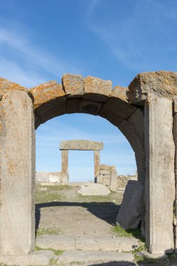 Antik Degle Karaman.Karada yerlerde merkezi ilinde bir köy, köy birçok erken Hıristiyan kalıntıları vardır. Roma'nın Lycaonia eyaletindeki Barata antik kentinin bulunduğu bölgede yer almaktadır.