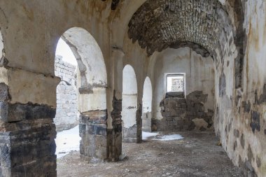 Antik Degle Karaman.Karada yerlerde merkezi ilinde bir köy, köy birçok erken Hıristiyan kalıntıları vardır. Roma'nın Lycaonia eyaletindeki Barata antik kentinin bulunduğu bölgede yer almaktadır.