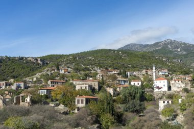 Bu köy Domatia olarak bilinen eski bir köydür. Tarih çok eski lere dayanıyor. Yunan köylüleri bu köye yerleştiler. Ancak 1924'te Yunanistan ile Türkiye arasındaki nüfus excange antlaşması nedeniyle ayrıldılar..