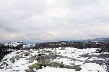 Anadolu'nun gizemli antik Frigleri bir zamanlar Eskişehir, Kütahya ve Afyonkarahisar illerini gelişigüzel geçen bu kaya yontulmuş vadide (Frig Vadisi) yaşamışlardır..