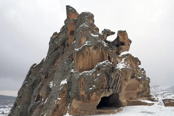 アナトリアの神秘的な古代フリギアンは かつてトルコのエスキシェヒル ユタヤ アフィオンカラヒサール州を通り過ぎるこの岩の谷 フリッグ ヴァディジ に住んでいました — ストック写真