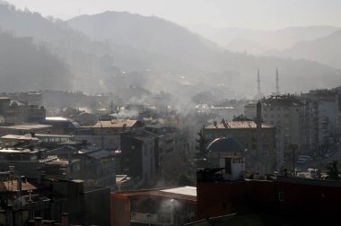 04 Ocak 2012 Giresun Türkiye.Giresun ilinde kömür dumanı ile şiddetli hava kirliliği.