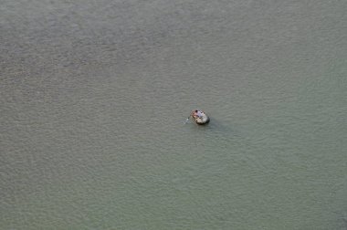 Hasankeyf, Türkiye'nin güneydoğusundaki Batman ilinin Dicle Nehri kıyısında yer alan antik bir ilçe ve ilçedir. Doğal koruma olarak ilan edildi..