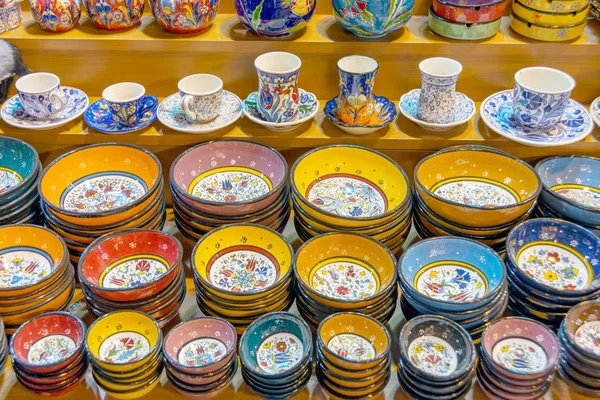 Some Kind Colorful Ceramics Sovuneir Spice Bazaar Misir Carsisi Istanbul — Stock Photo, Image
