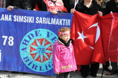 26 Şubat 2012 İstanbul Türkiye.Taksim Meydanı'nda Hocalı trajedisini protesto eden protestocular Azerbaycan'da Ermeniler tarafından yaşandı..
