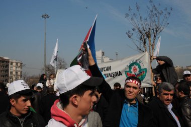 26 Şubat 2012 İstanbul Türkiye.Taksim Meydanı'nda Hocalı trajedisini protesto eden protestocular Azerbaycan'da Ermeniler tarafından yaşandı..