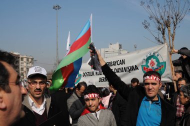 26 Şubat 2012 İstanbul Türkiye.Taksim Meydanı'nda Hocalı trajedisini protesto eden protestocular Azerbaycan'da Ermeniler tarafından yaşandı..