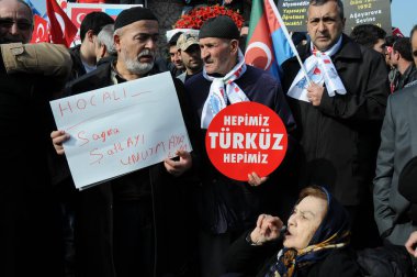 26 Şubat 2012 İstanbul Türkiye.Taksim Meydanı'nda Hocalı trajedisini protesto eden protestocular Azerbaycan'da Ermeniler tarafından yaşandı..
