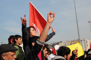 26 Şubat 2012 İstanbul Türkiye.Taksim Meydanı'nda Hocalı trajedisini protesto eden protestocular Azerbaycan'da Ermeniler tarafından yaşandı..