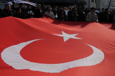 26 Şubat 2012 İstanbul Türkiye.Taksim Meydanı'nda Hocalı trajedisini protesto eden protestocular Azerbaycan'da Ermeniler tarafından yaşandı..