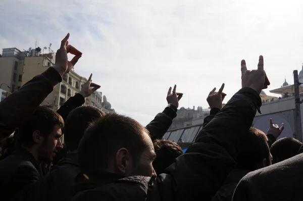 Februari 2012 Istanboel Turkije Demonstranten Het Taksimplein Protesteren Tegen Khojaly — Stockfoto