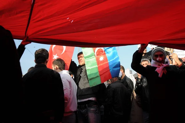Февраля 2012 Года Istanbul Turkey Протестующие Площади Таксим Протестуют Против — стоковое фото