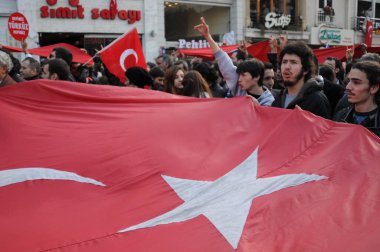 26 Şubat 2012 İstanbul Türkiye.Taksim Meydanı'nda Hocalı trajedisini protesto eden protestocular Azerbaycan'da Ermeniler tarafından yaşandı..