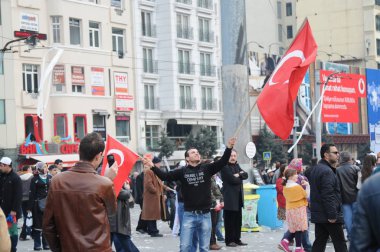 26 Şubat 2012 İstanbul Türkiye.Taksim Meydanı'nda Hocalı trajedisini protesto eden protestocular Azerbaycan'da Ermeniler tarafından yaşandı..