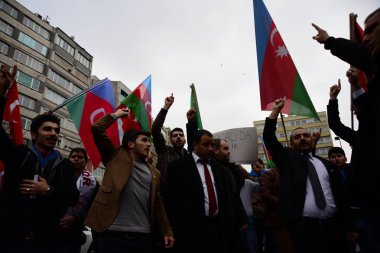 23 Şubat 2014 İstanbul Türkiye.Protestocular, Azerbaycan'da Ermeniler tarafından Türklere karşı yaşanan Hocalı trajedisini protesto etmek için Taksim Meydanı'nda.