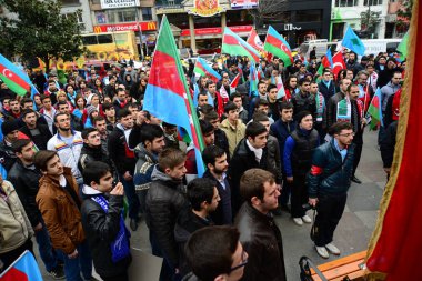 23 Şubat 2014 İstanbul Türkiye.Protestocular, Azerbaycan'da Ermeniler tarafından Türklere karşı yaşanan Hocalı trajedisini protesto etmek için Taksim Meydanı'nda.
