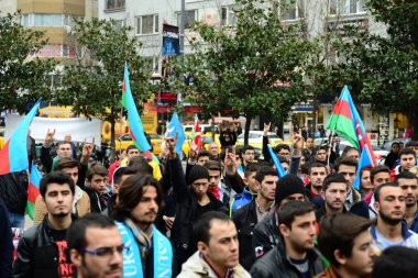 23 Şubat 2014 İstanbul Türkiye.Protestocular, Azerbaycan'da Ermeniler tarafından Türklere karşı yaşanan Hocalı trajedisini protesto etmek için Taksim Meydanı'nda.