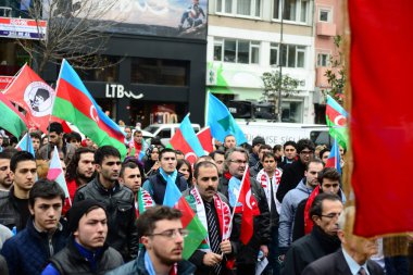 23 Şubat 2014 İstanbul Türkiye.Protestocular, Azerbaycan'da Ermeniler tarafından Türklere karşı yaşanan Hocalı trajedisini protesto etmek için Taksim Meydanı'nda.