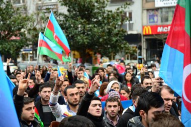23 Şubat 2014 İstanbul Türkiye.Protestocular, Azerbaycan'da Ermeniler tarafından Türklere karşı yaşanan Hocalı trajedisini protesto etmek için Taksim Meydanı'nda.