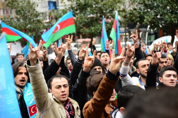 Февраля 2014 Istanbul Turkey Protesters Taksim Square Protecting Khojaly Tragedy — стоковое фото