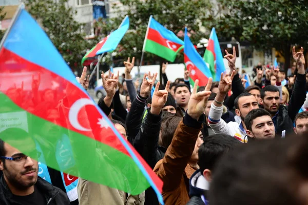 Februar 2014 Istanbul Turkey Demonstranten Protestieren Auf Dem Taksim Platz — Stockfoto