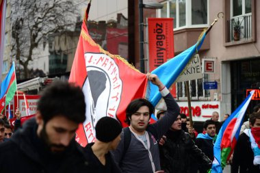 23 Şubat 2014 İstanbul Türkiye.Protestocular, Azerbaycan'da Ermeniler tarafından Türklere karşı yaşanan Hocalı trajedisini protesto etmek için Taksim Meydanı'nda.