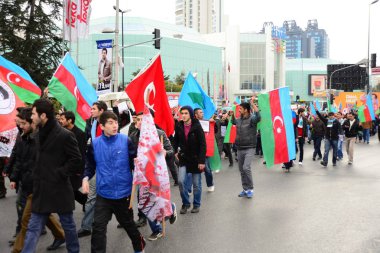 23 Şubat 2014 İstanbul Türkiye.Protestocular, Azerbaycan'da Ermeniler tarafından Türklere karşı yaşanan Hocalı trajedisini protesto etmek için Taksim Meydanı'nda.
