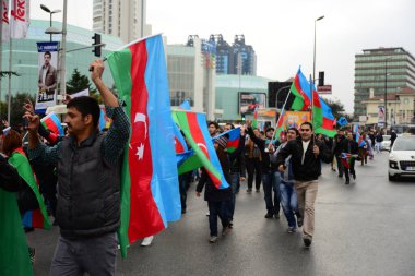 23 Şubat 2014 İstanbul Türkiye.Protestocular, Azerbaycan'da Ermeniler tarafından Türklere karşı yaşanan Hocalı trajedisini protesto etmek için Taksim Meydanı'nda.