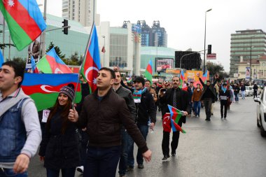 23 Şubat 2014 İstanbul Türkiye.Protestocular, Azerbaycan'da Ermeniler tarafından Türklere karşı yaşanan Hocalı trajedisini protesto etmek için Taksim Meydanı'nda.