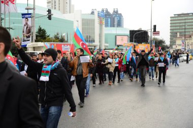 23 Şubat 2014 İstanbul Türkiye.Protestocular, Azerbaycan'da Ermeniler tarafından Türklere karşı yaşanan Hocalı trajedisini protesto etmek için Taksim Meydanı'nda.