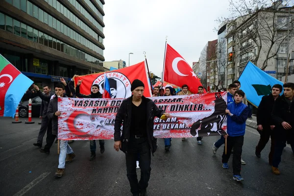 Февраля 2014 Istanbul Turkey Protesters Taksim Square Protecting Khojaly Tragedy — стоковое фото