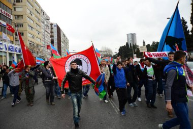 23 Şubat 2014 İstanbul Türkiye.Protestocular, Azerbaycan'da Ermeniler tarafından Türklere karşı yaşanan Hocalı trajedisini protesto etmek için Taksim Meydanı'nda.
